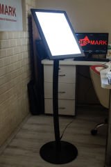 Curved Led Işıklı Siyah Renk Reklam ve Menü Panosu