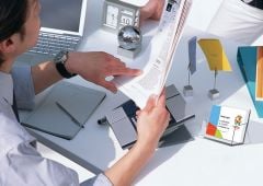 Masaüstü Kartvizitlik Kart Standı